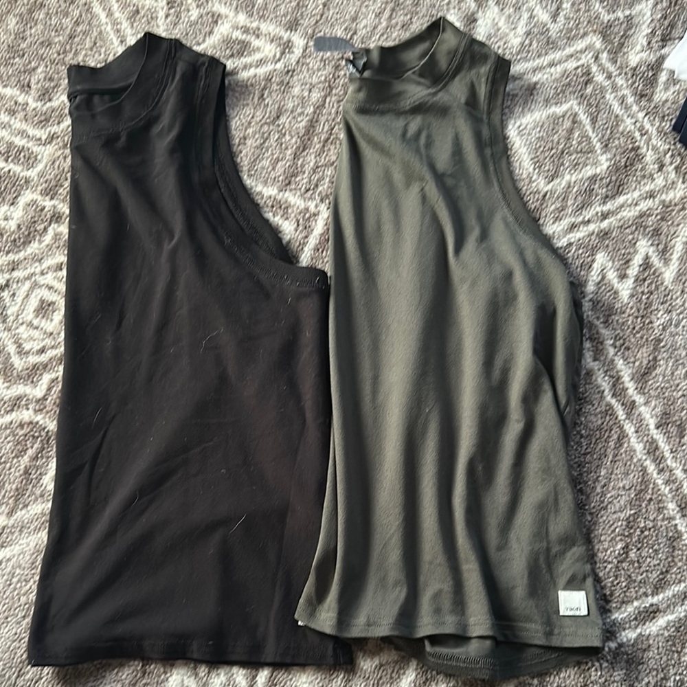 Vuori energy tops size medium